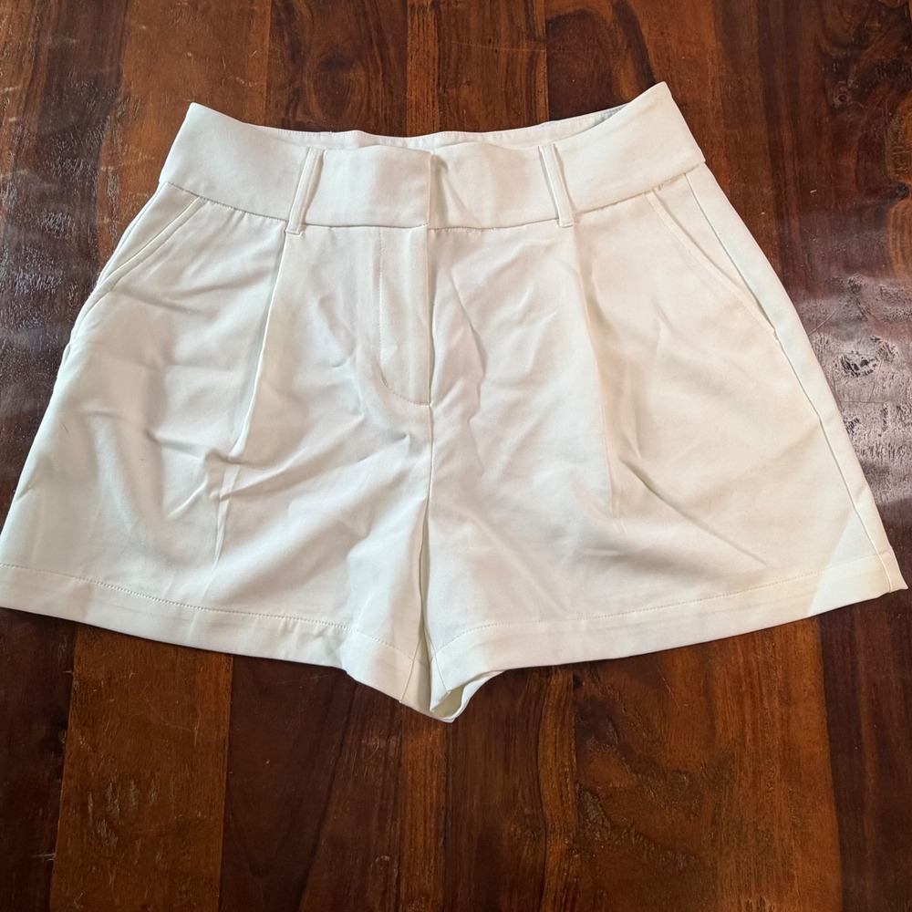 Express Editor Shortie Super High Rise Shorts White Tailored Trouser Style